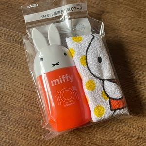 MIFFY-Imported (NWT) Holder & Wash Clothe Set